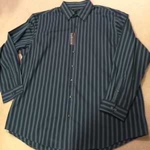 Men’s long sleeve button up dress shirt XLT